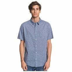 Quiksilver Men's Buck Shot Short Sleeve Shirt