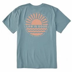 Life Is Good Mens Sunset On The Water Crusher-Lite T Shirt
